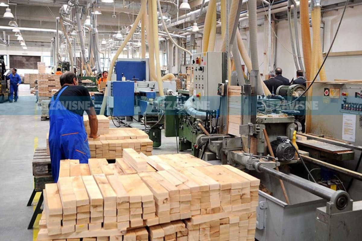 Strmoglav pad industrijske proizvodnje u Srpskoj