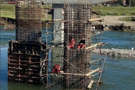 Vatrogasci spasili radnike koji su gradili most u Banjaluci (FOTO ...