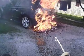 Izgorio BMW u Prijedoru (VIDEO)