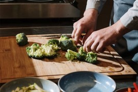 Zapečeni brokoli s krompirom