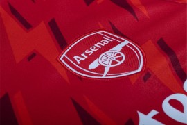 "Procurio" Arsenalov novi dres (FOTO)