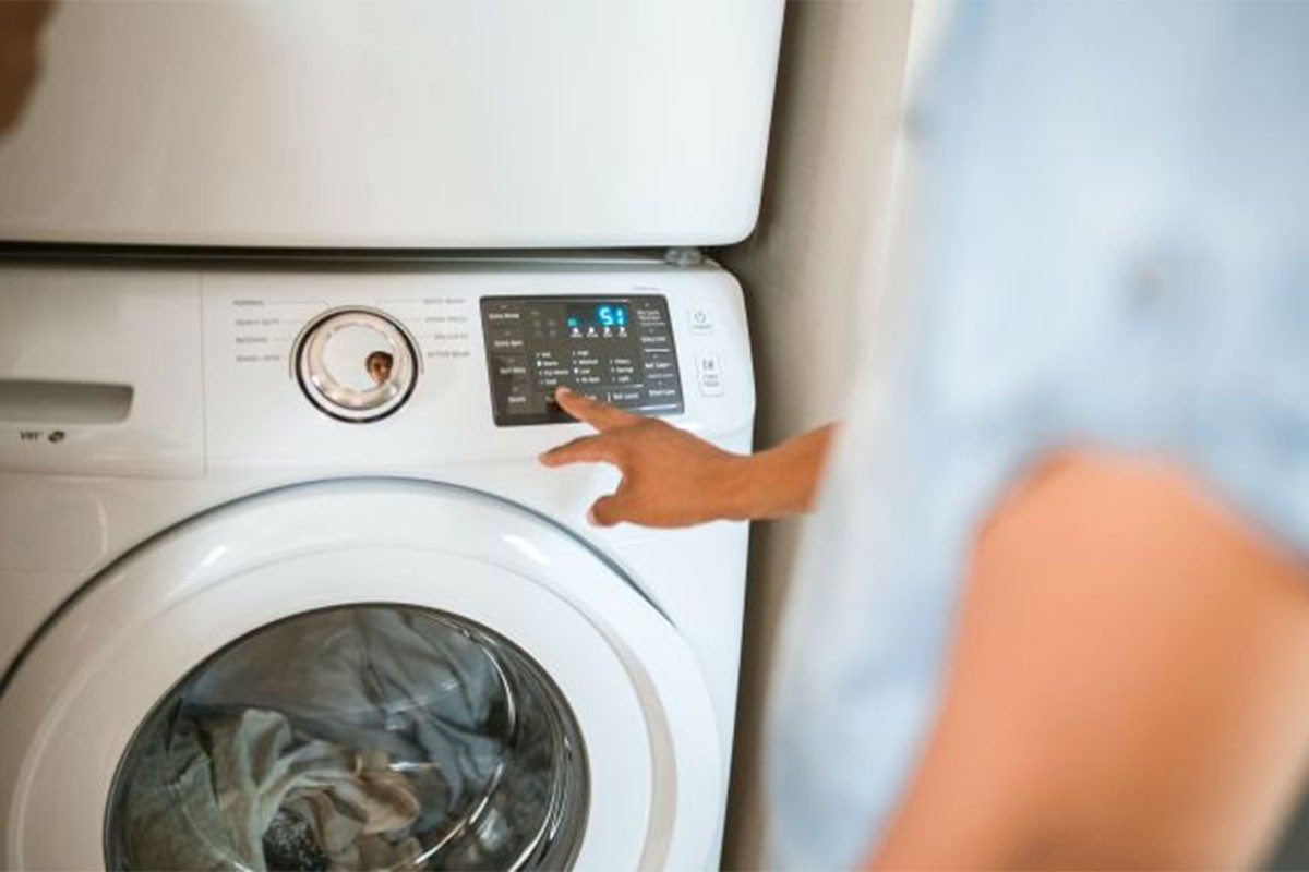 Trik iskusnih domaćica: Kako da veš ne blijedi prilikom pranja