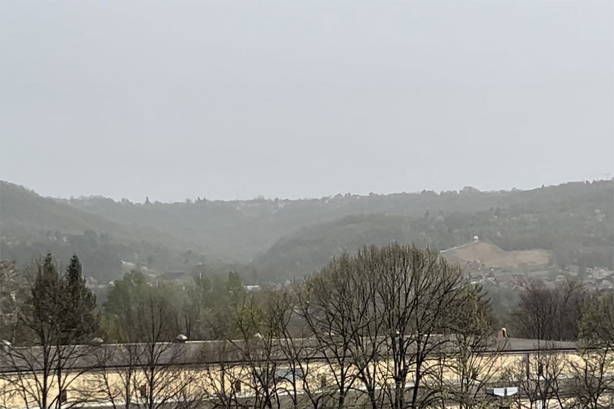 Saharski pijesak iznad Banjaluke, evo kada će nebo ponovo biti plavo (VIDEO)