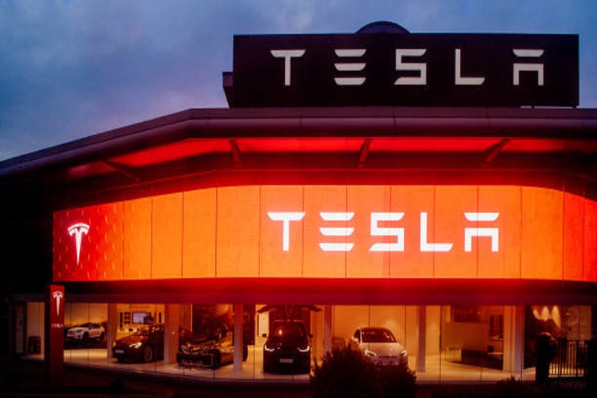 Tesla navodno odustaje od jeftine verzije EV