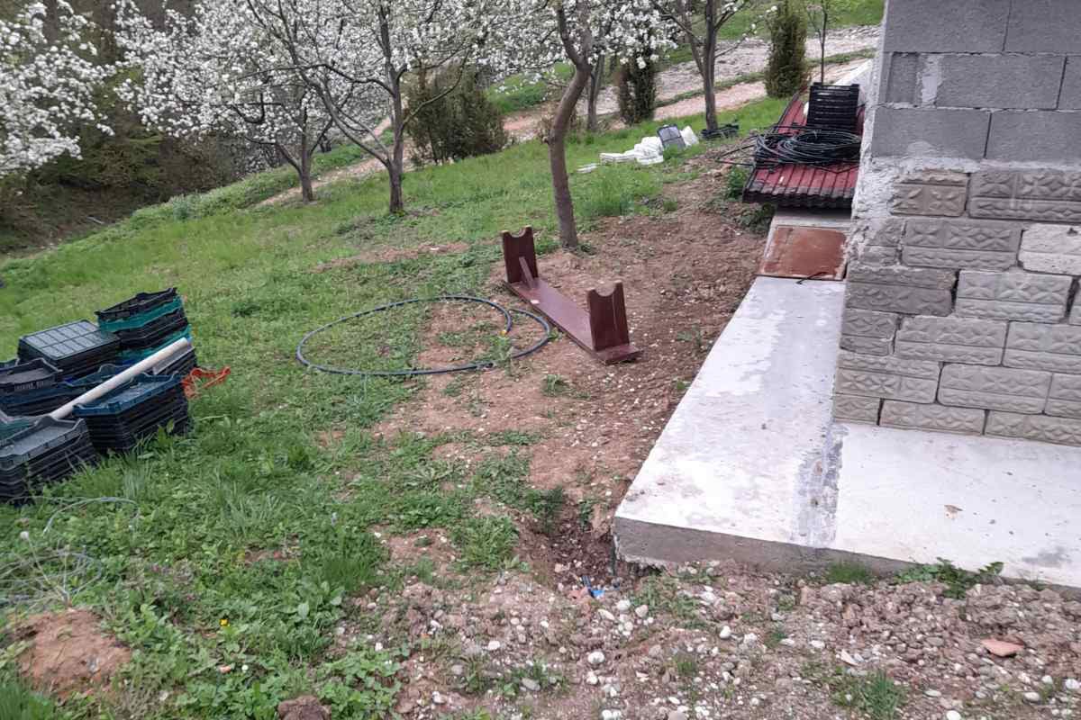 Kojić: Osnovci oskrnavili pravoslavno groblje u Potočarima