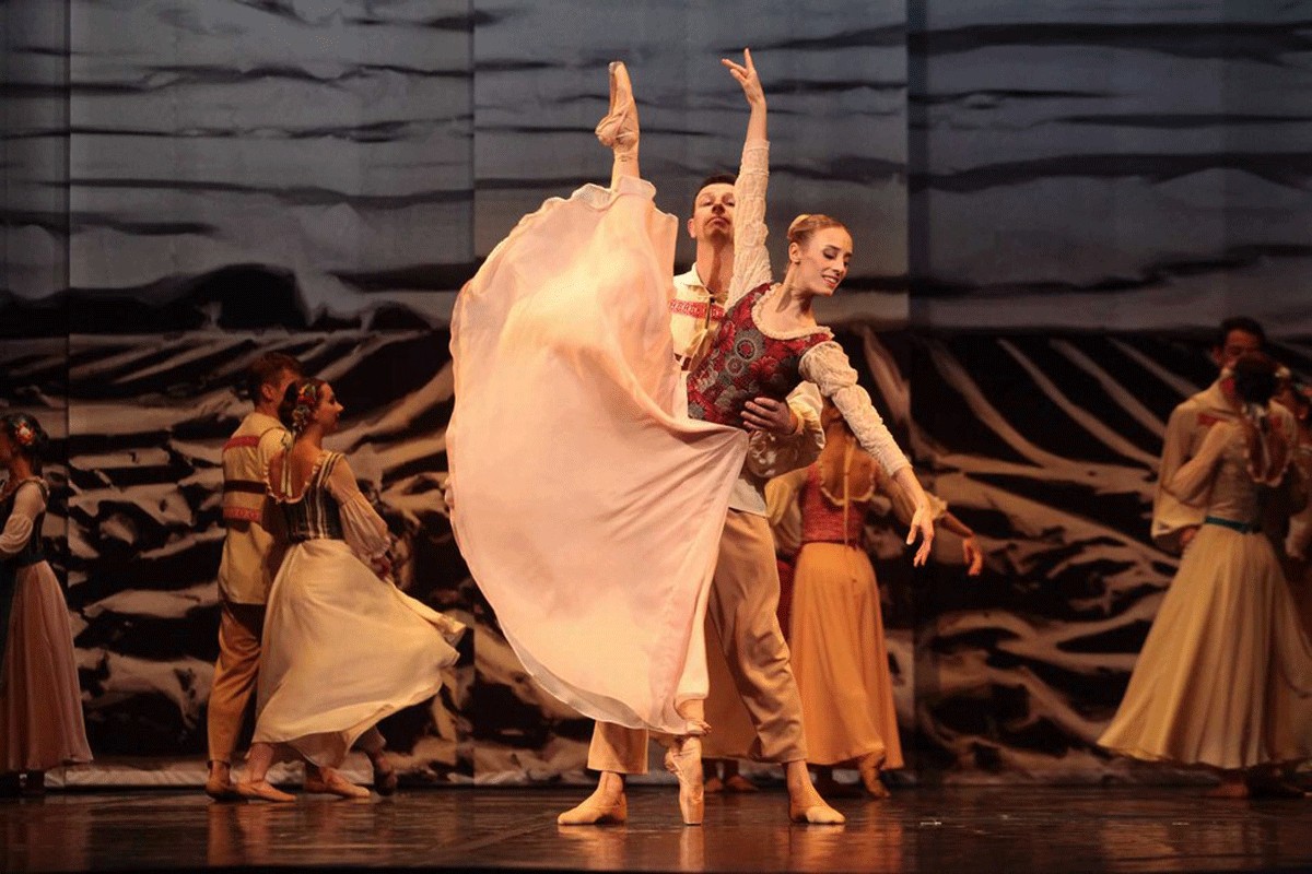 Proslava Međunarodnog dana plesa u NPS uz balet "Žetva"