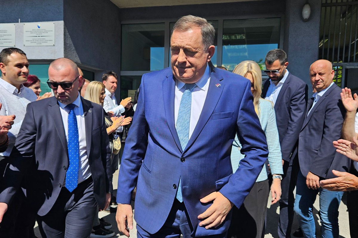 Dodik: Najava Spajića da će podržati rezoluciju o Srebrenici istorijski katastrofalna