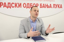Nikola Šobot za "Nezavisne": Neću se crvenjeti poslije predizborne kampanje