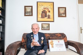 Mitar Medović (99) snagu pronašao u pomaganju drugima (VIDEO)