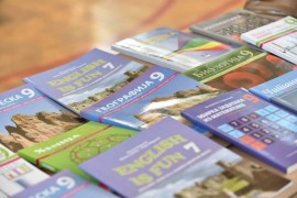 Prvi put besplatni udžbenici za osnovce u Foči