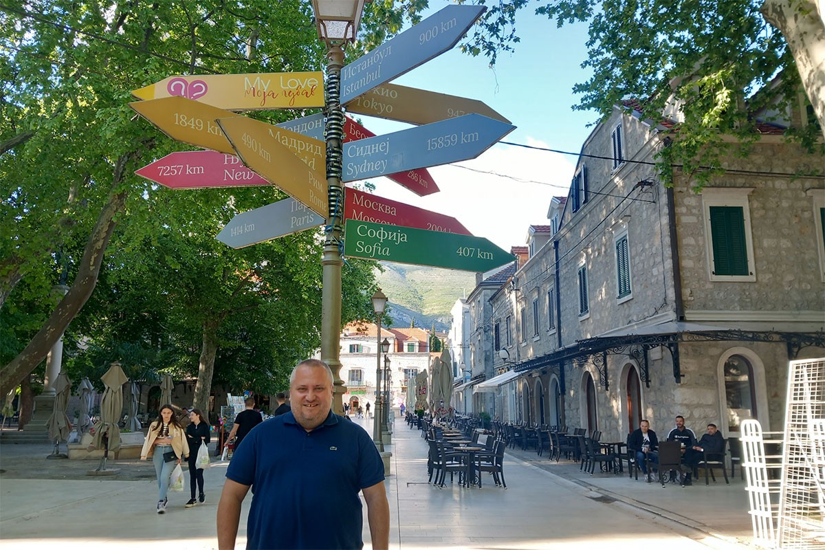 Dejan Jokanović se nakon 25 godina u Kanadi vratio u Trebinje, dovezao i juga