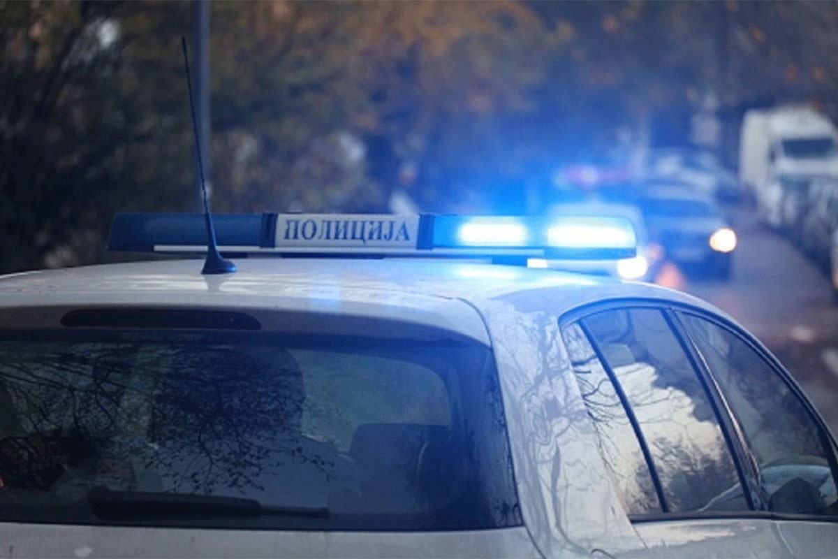 Horor na Novom Beogradu: Muškarac nožem izbo ženu, pa presudio sebi