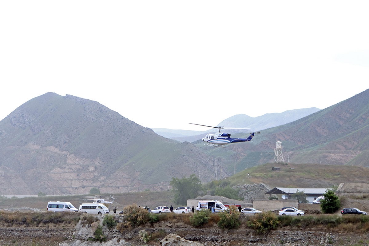 Iran mobiliše vojsku u potrazi za helikopterom u kojem je bio Raisi