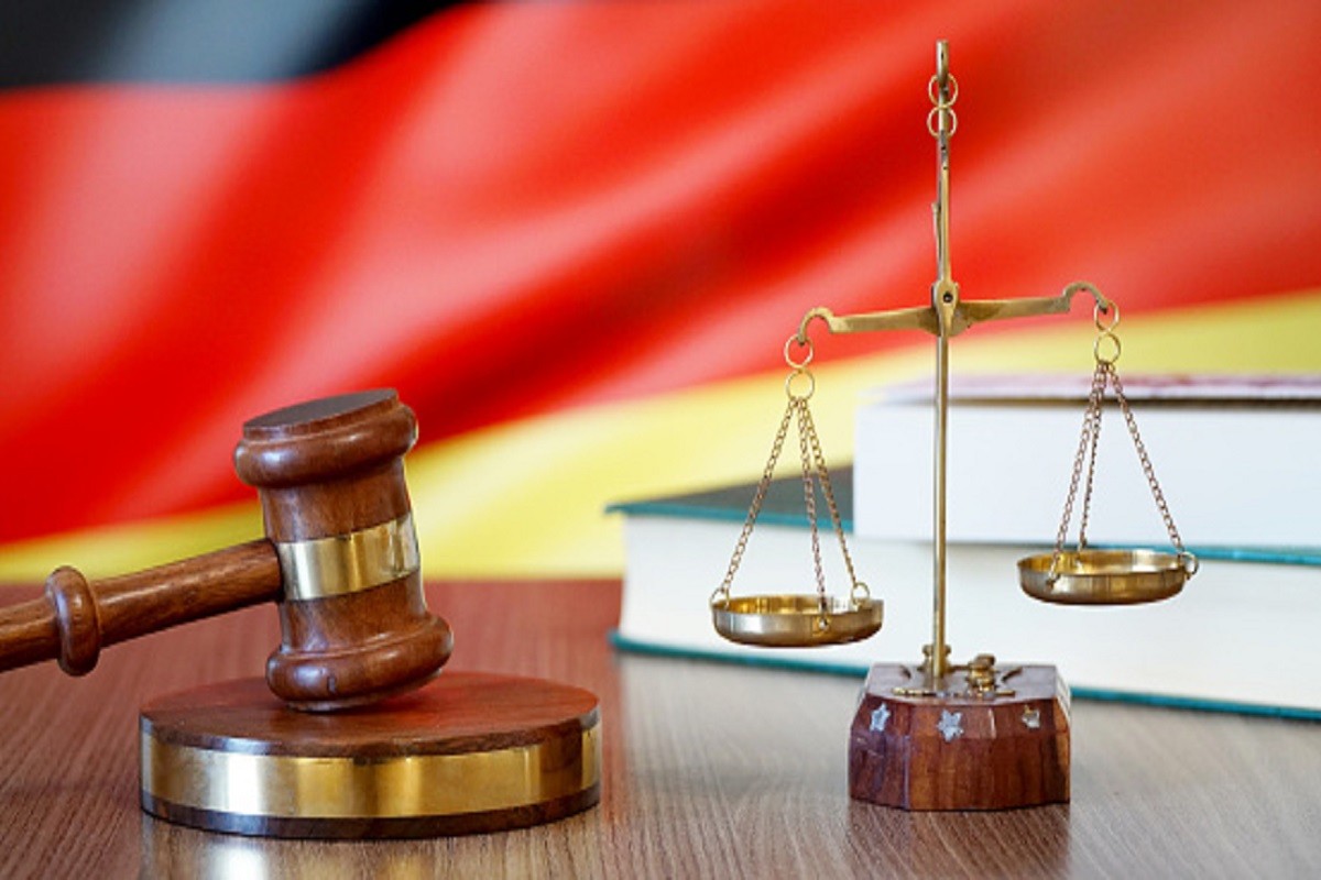 Rušenje ustavnog poretka Njemačke uključivalo uklanjanje državnih zvaničnika