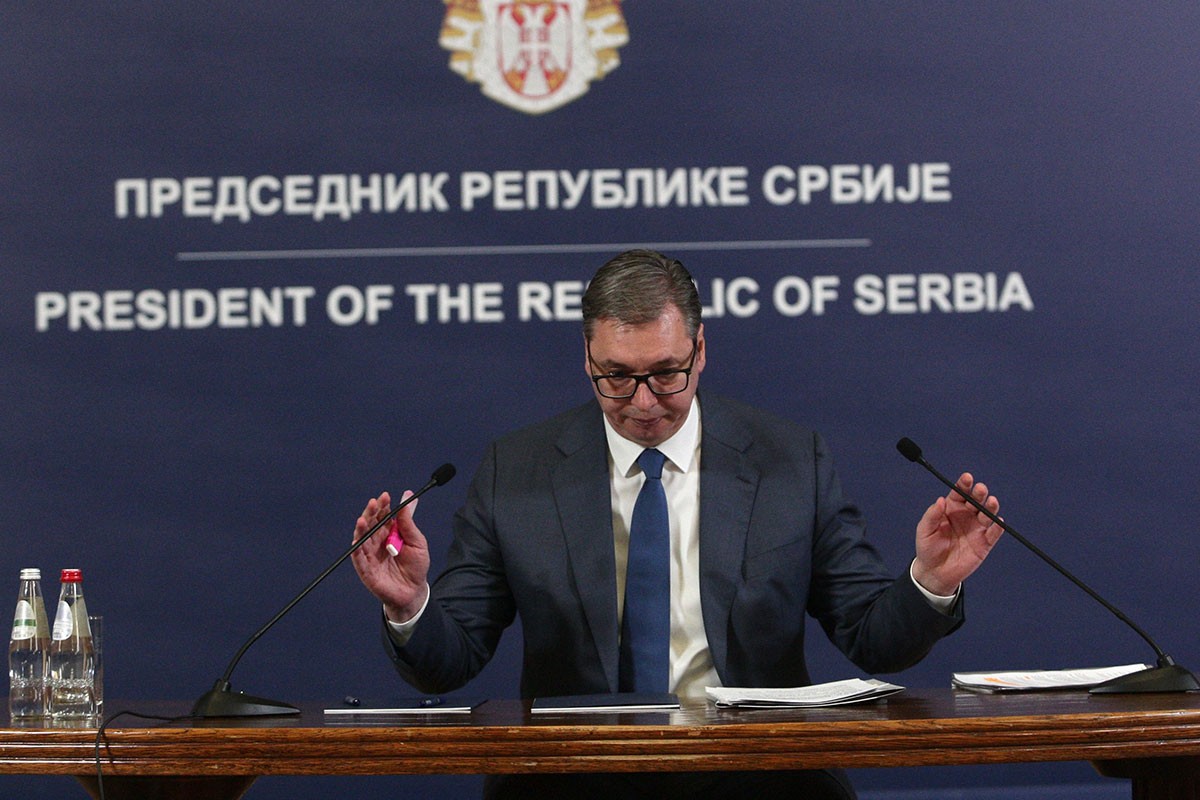 Vučić: Za neke zemlje nismo očekivali da nam zabiju nož u leđa