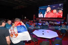 Banjaluka navija za Srbiju: Pogledajte atmosferu pred veliku utakmicu (VIDEO, FOTO)