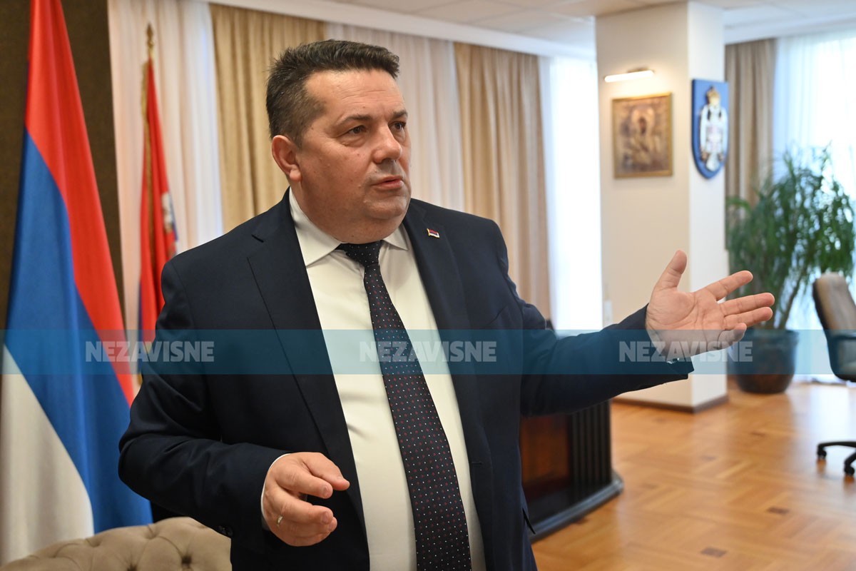 Stevandić za "Nezavisne": Dok branim Dodika, niži funkcioneri SNSD-a mi vršljaju po stranci