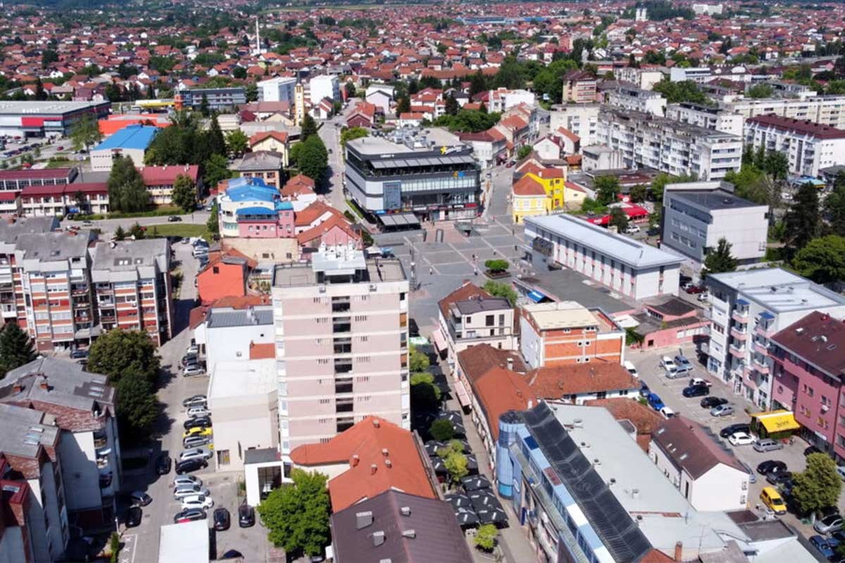 Prijedorska policija otkrila petorku: Evo kako su oštetili banku za 3,5  miliona