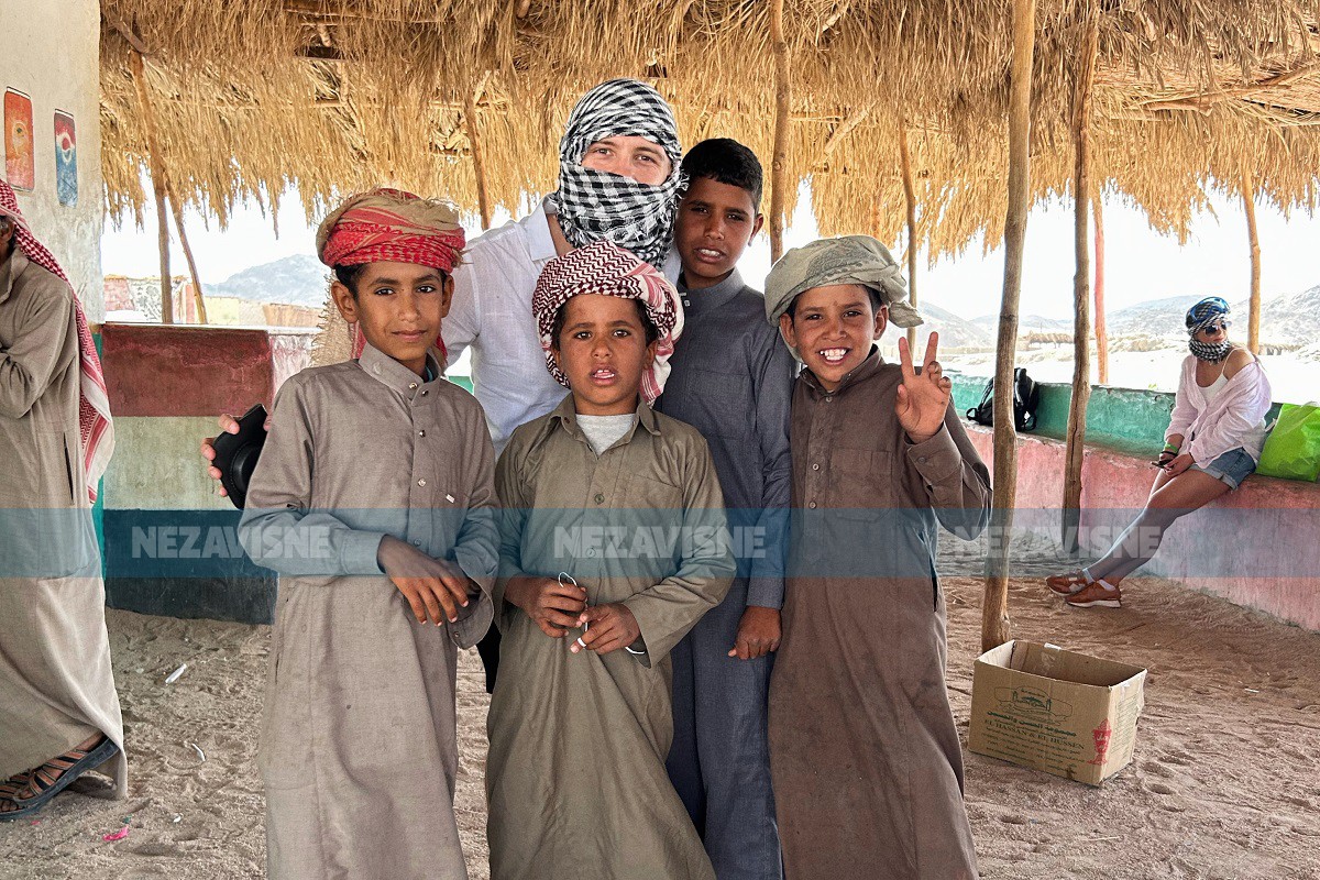 "Nezavisne" u beduinskom selu: Svijet usred pustinje (FOTO)