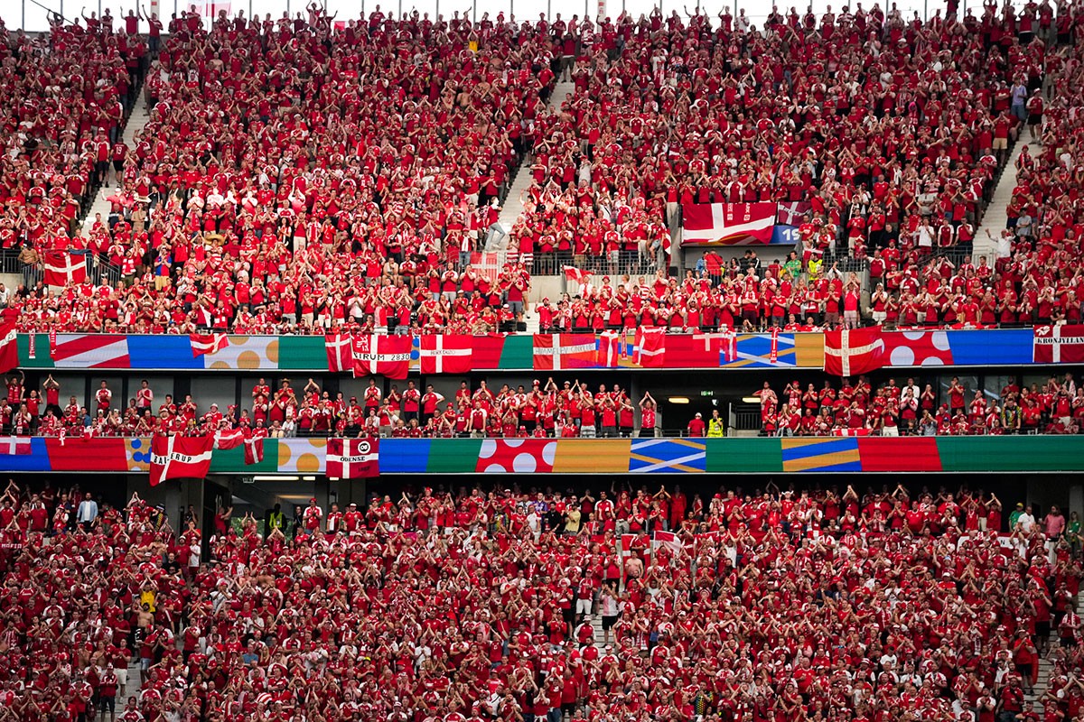 Danska kažnjena pred meč sa Srbijom (FOTO)