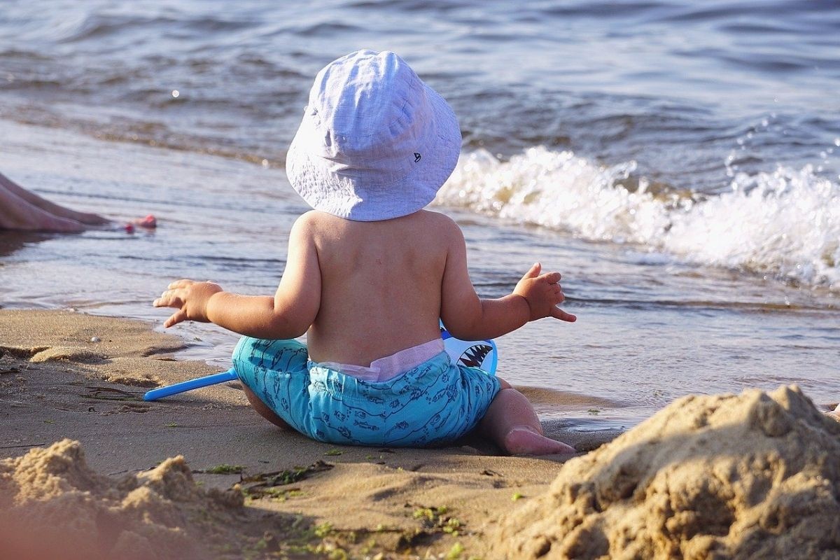 Kad je najbolje putovati sa bebom na more?