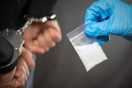 Pronađeno 10 paketića kokaina, uhapšen muškarac