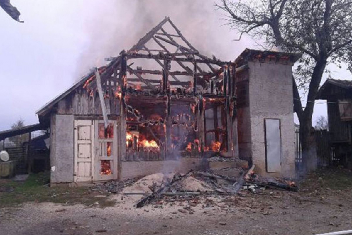 Zapaljena štala kod Mrkonjić Grada, policija pokrenula istragu