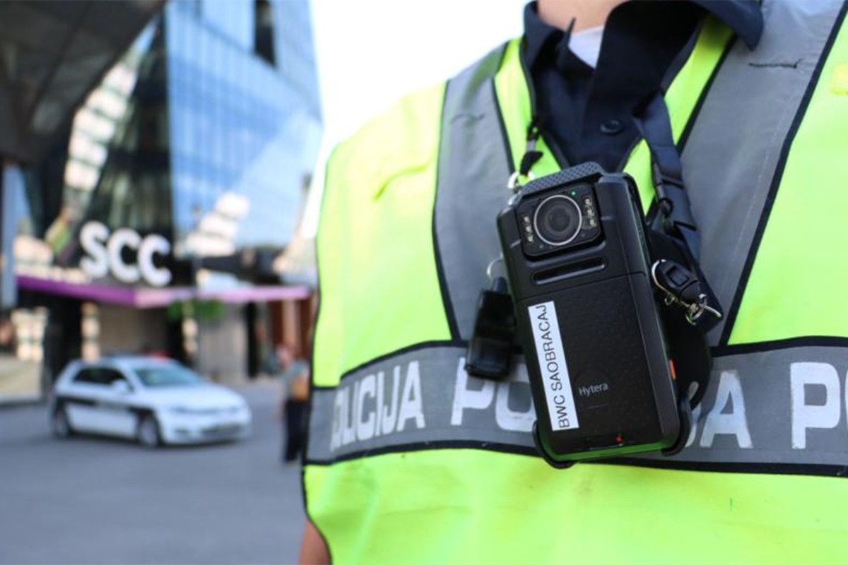 Nova praksa u BiH: Saobraćajni policajci na uniformama nose kamere