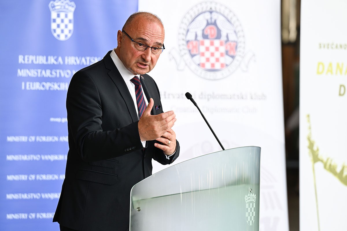 Grlić Radman: Reagovaćemo na crnogorsku Rezoluciju o Jasenovcu
