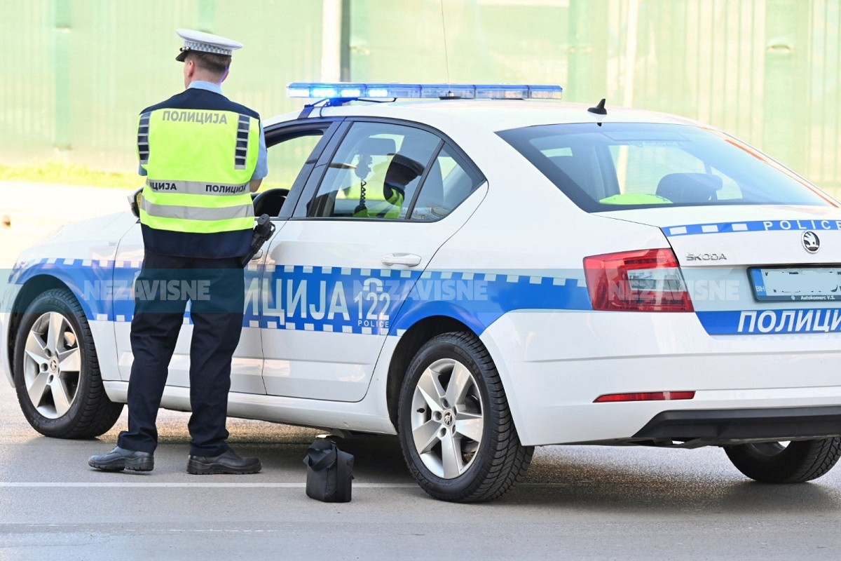 Tragedija u Prijedoru: Otac stradao u padu sa tomosa, sin (9) teško povrijeđen