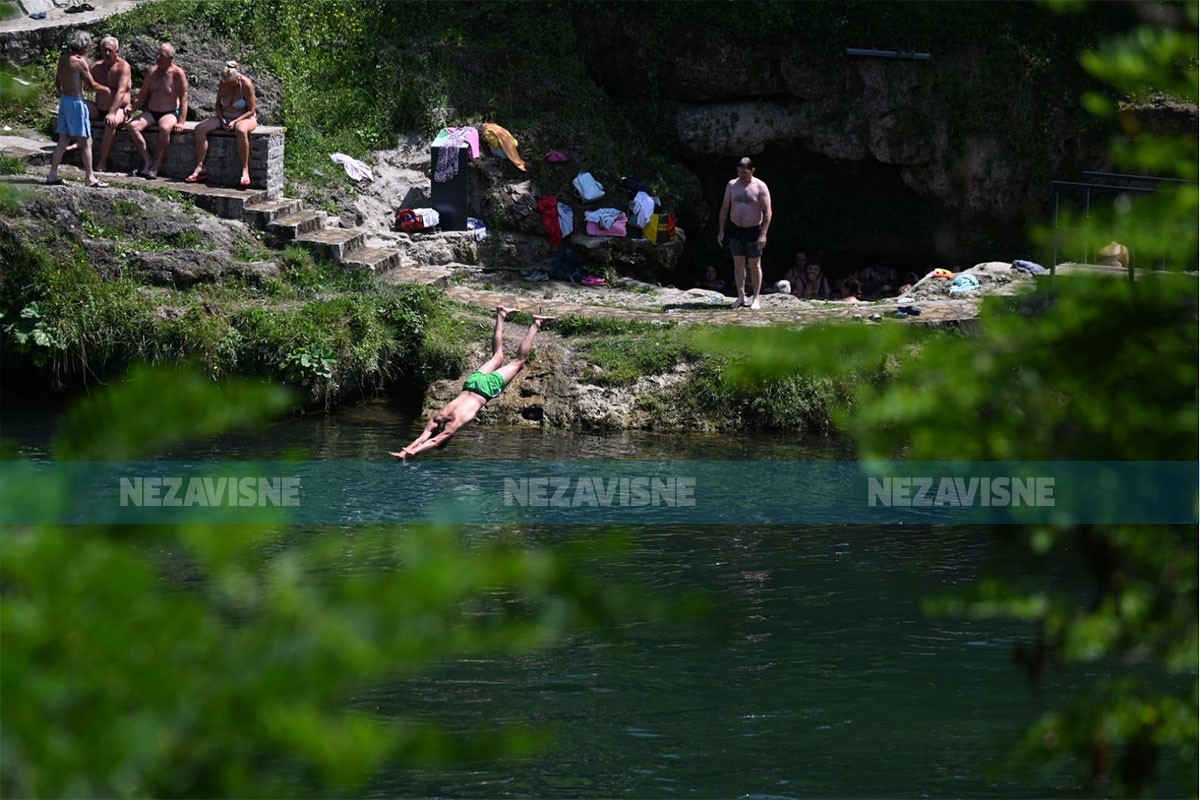 Pogledajte gdje su Banjalučani danas pronašli spas od vrućine (FOTO)