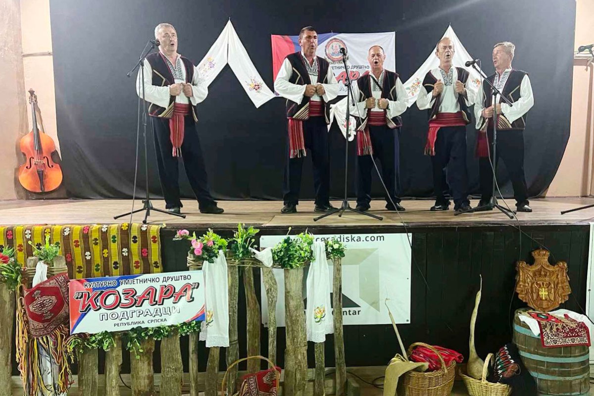 Festival ojkače u Gornjim Podgradcima