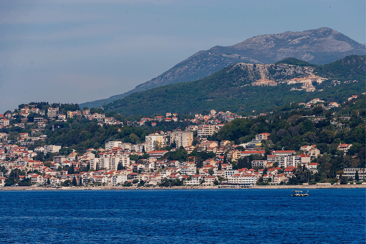 Žena preminula u Crnoj Gori, pozlilo joj kada je izašla iz mora