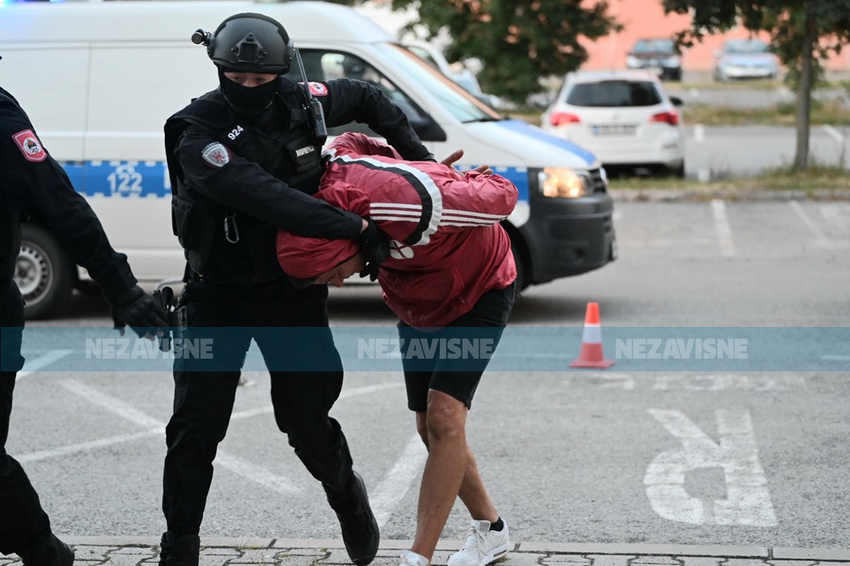 Osumnjičeni za napad na Novitovića predati Tužilaštvu (VIDEO, FOTO)