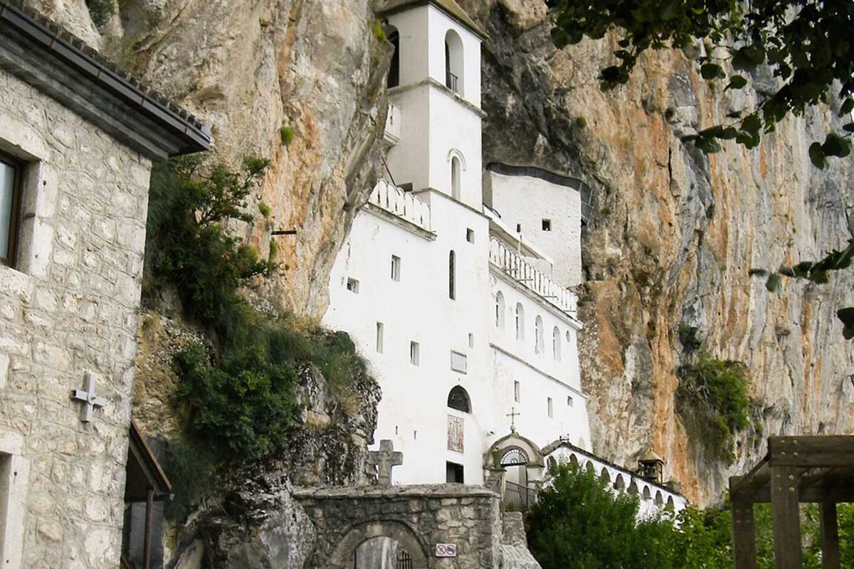 Kakva su pravila kada se posjećuje manastir Ostrog