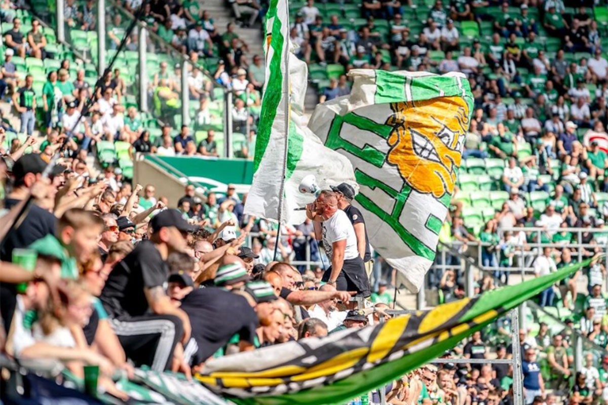 Navijači Ferencvaroša u posebnom dijelu na Gradskom stadionu (FOTO)