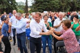 Stanivuković u Zalužanima: Pozivamo građane da glasaju za djela, a ne za prazne priče