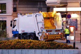 Električni kamioni za đubre odvoziće smeće u tišini