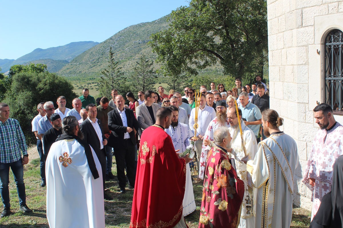 Mještani popovopoljskih sela obnavljaju i kuće i bogomolje