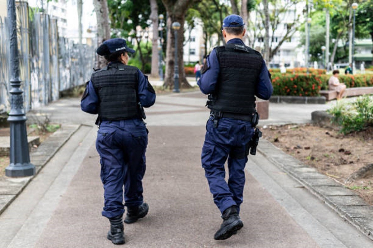 Školski policajci će obezbjeđivati škole cijele godine