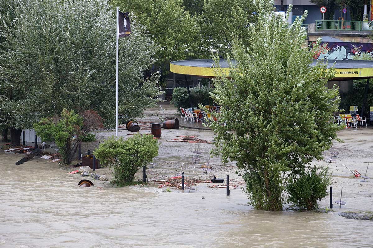 Dvije osobe poginule u poplavama u Austriji