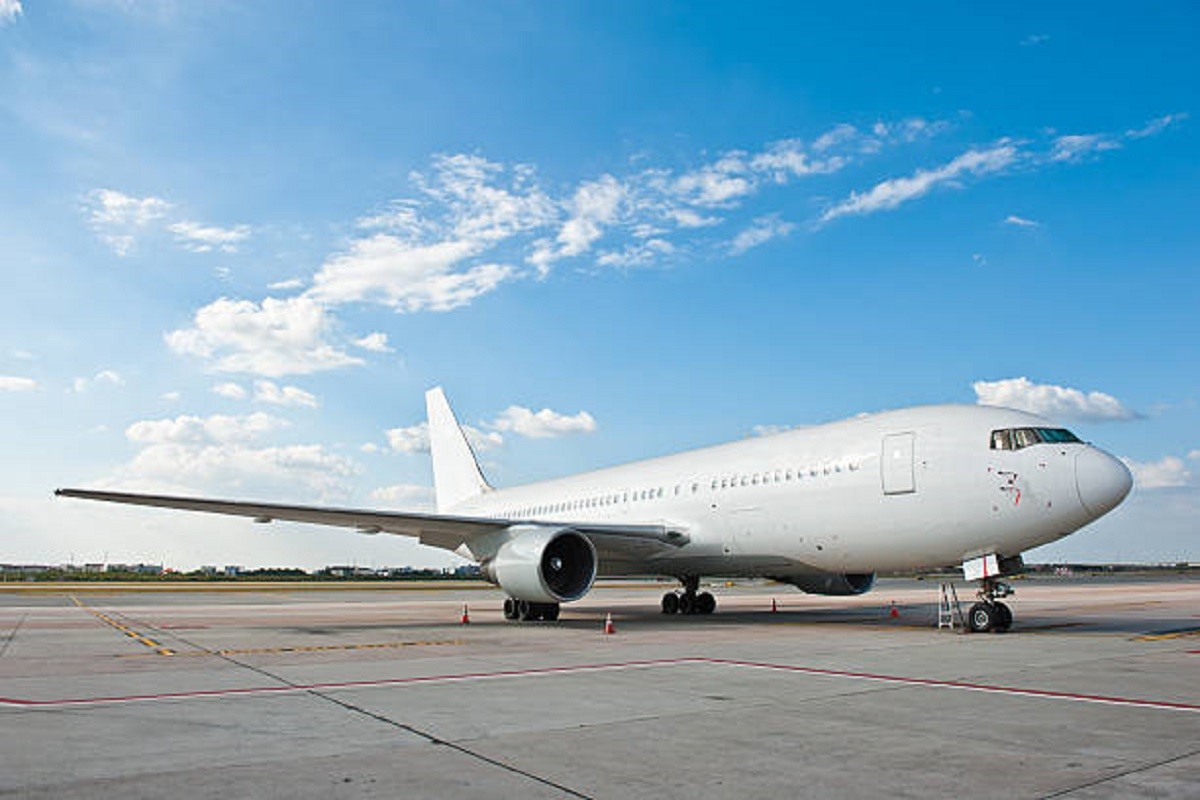 Avion morao hitno da sleti: "Živ je izletio"