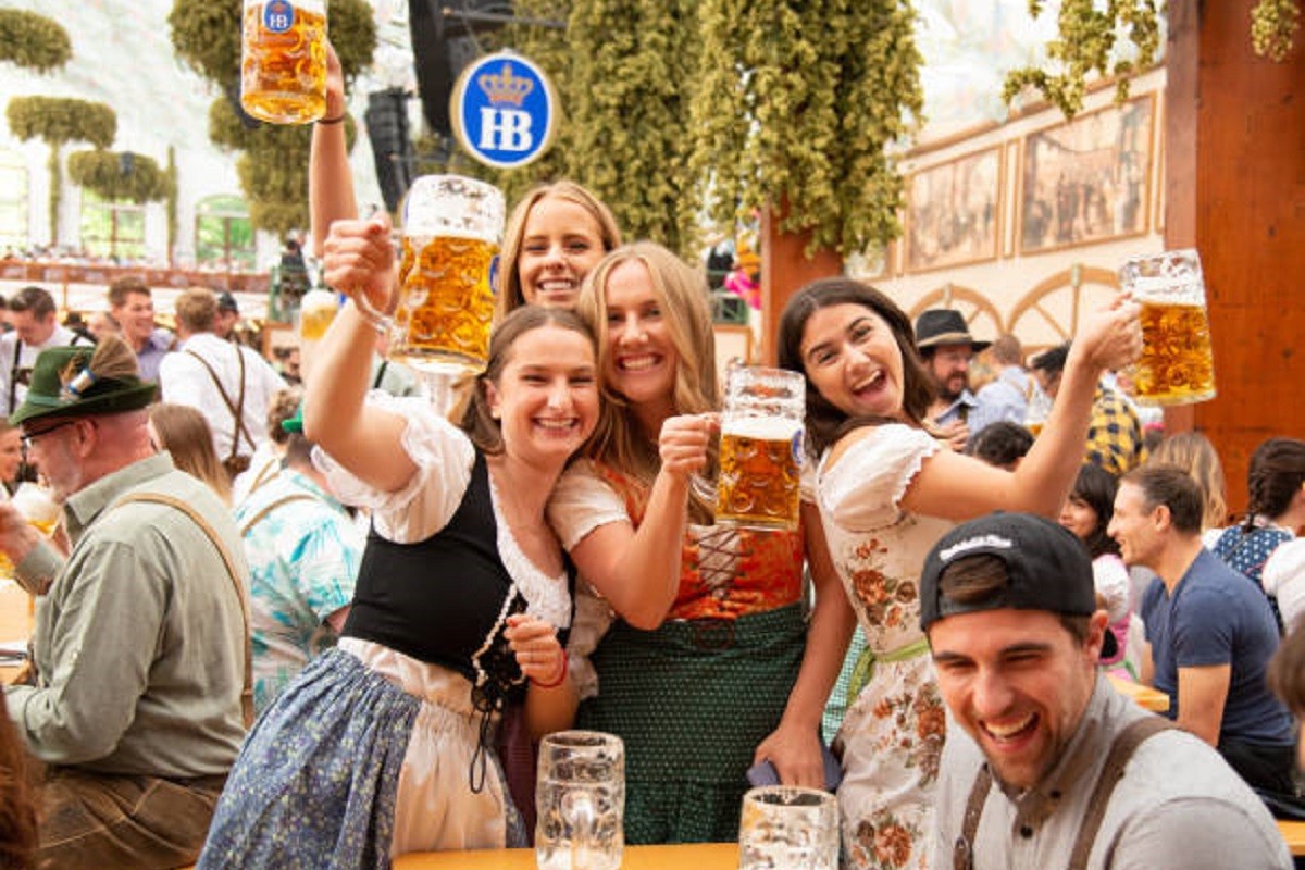 Kapije pivskog raja su otvorene: Počeo Oktoberfest