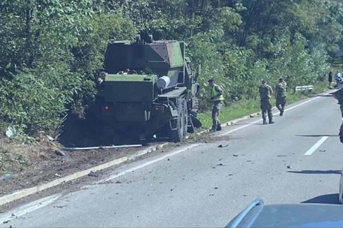 Vozaču borbenog vozila Vojske Srbije koji je smrskao automobil kod Raške određen pritvor