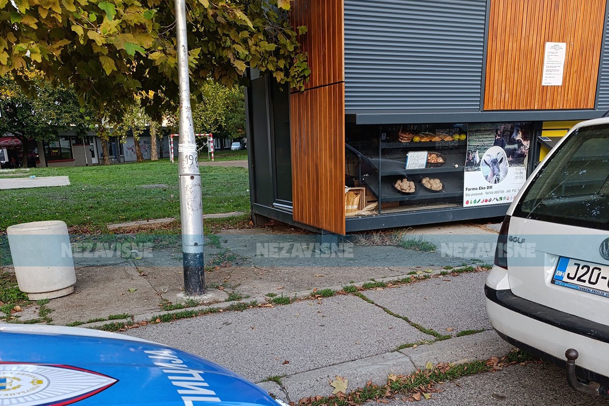 Neće ni lopov svašta: Iz kioska u Banjaluci ukrao domaći sir, med i bijeli luk (FOTO)