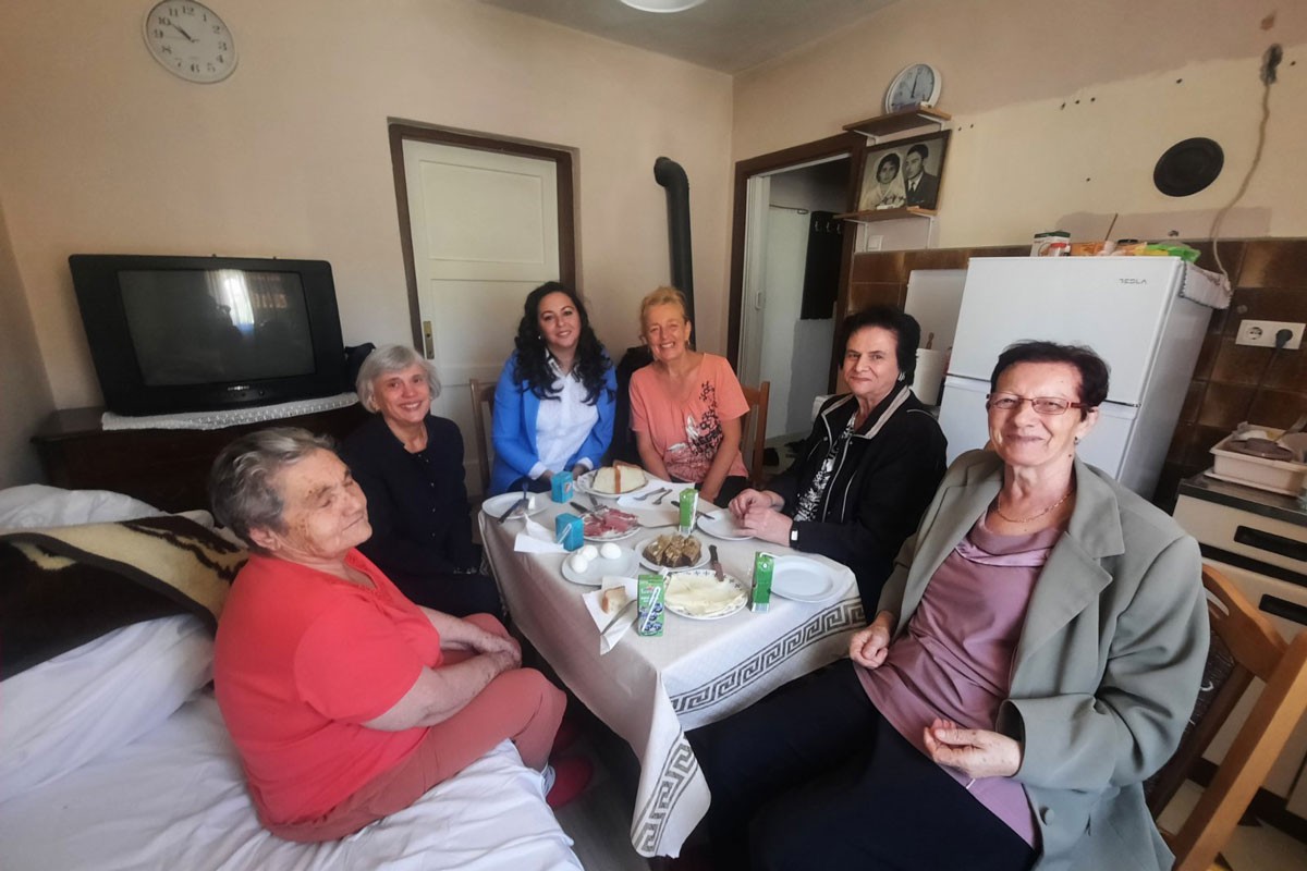 Međugeneracijska solidarnost starih osoba u Trebinju