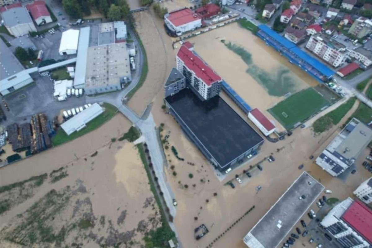 Stadion NK Kiseljak potpuno pod vodom