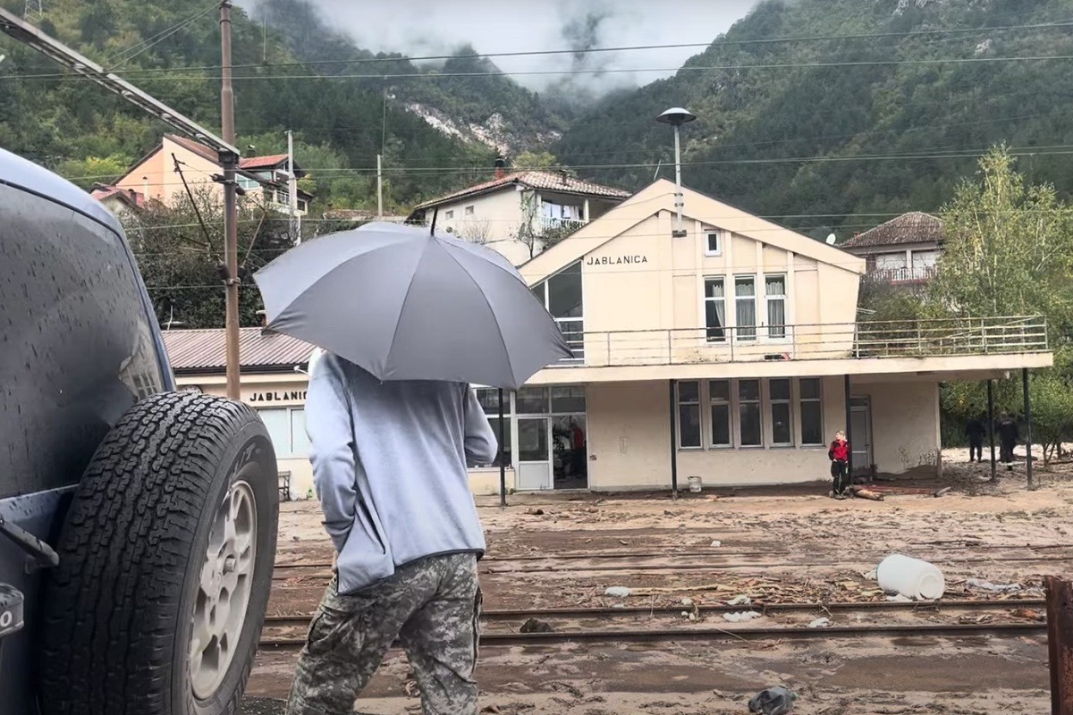 U Donjoj Jablanici počela padati kiša, otežana potraga (VIDEO)