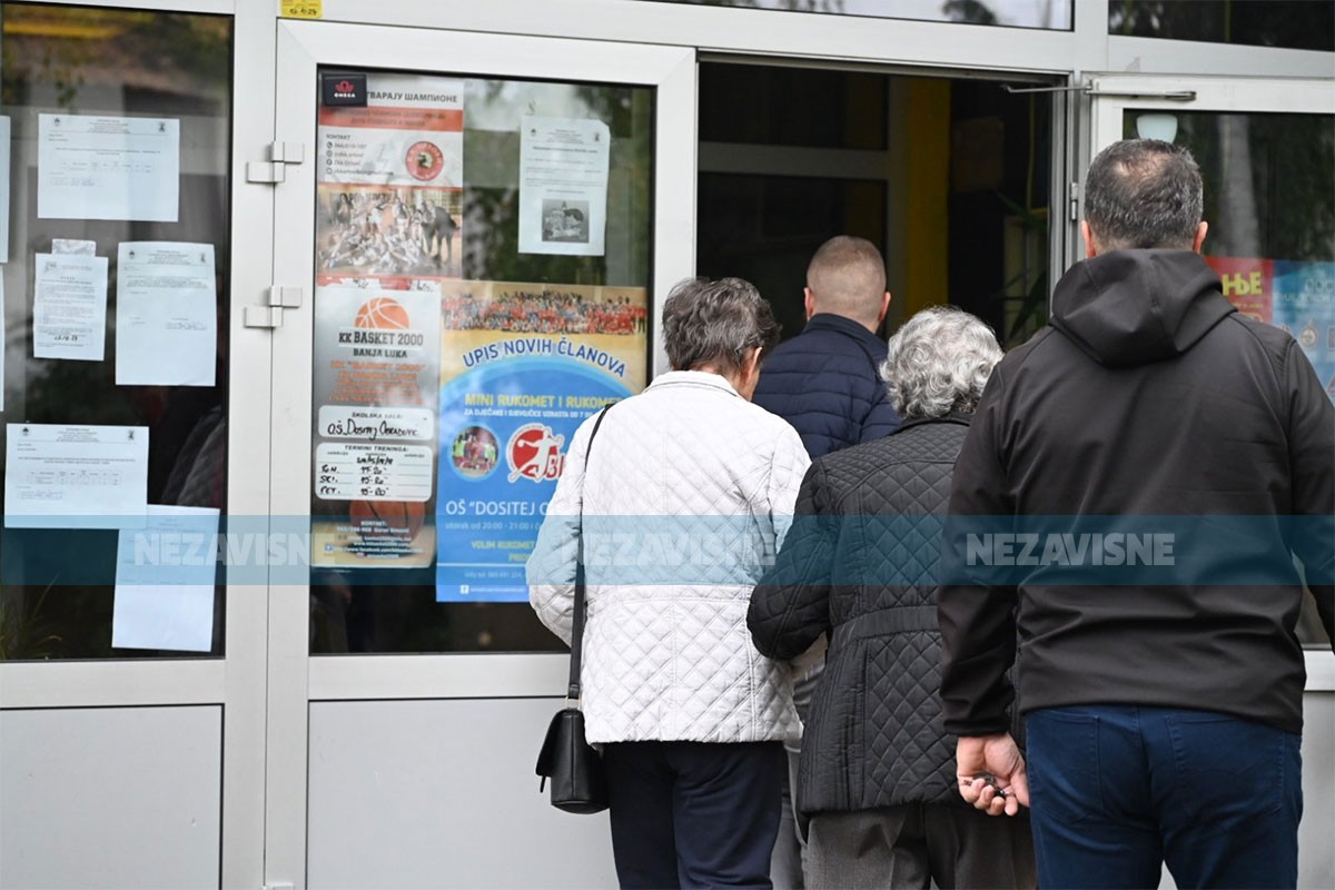 CIK saopštio zašto pojedina birališta nisu otvorena na vrijeme