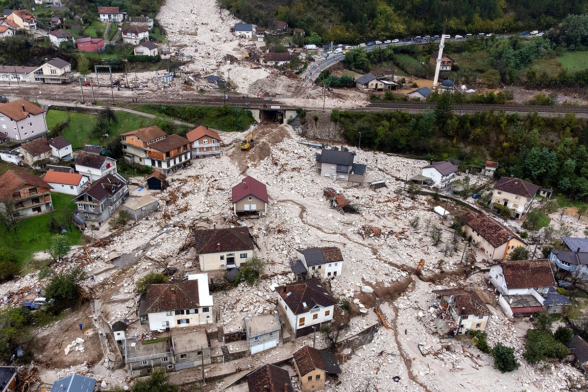 Porastao broj žrtava u poplavama u BiH